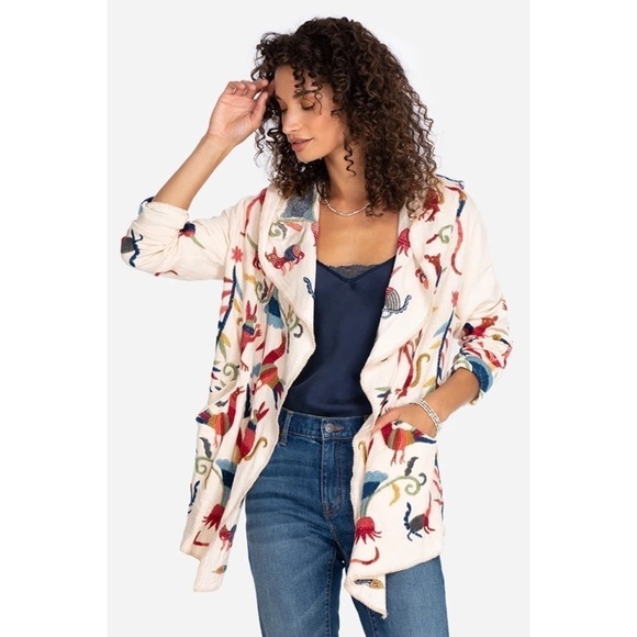 Johnny Was Sweater Druoin Short Hoodie Floral Cotton Embroidered Ivory XS GUC - Picture 10 of 10